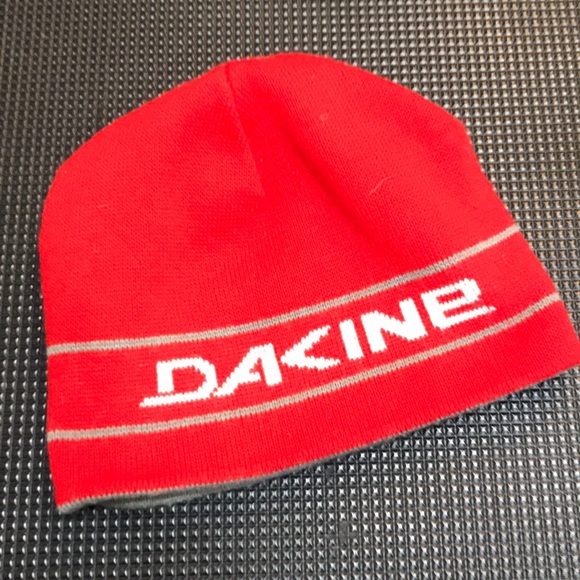 Dakine Other - DAKINE Reversible Beanie Hat(E15)